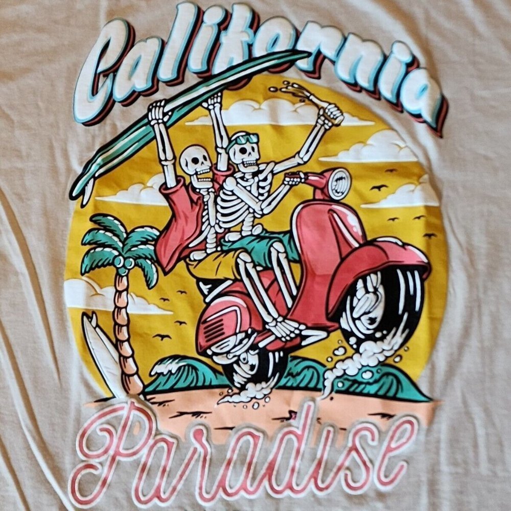 California Paradise Men's Size Large T-Shirt Malibu Beach Vibes Baily Apparel